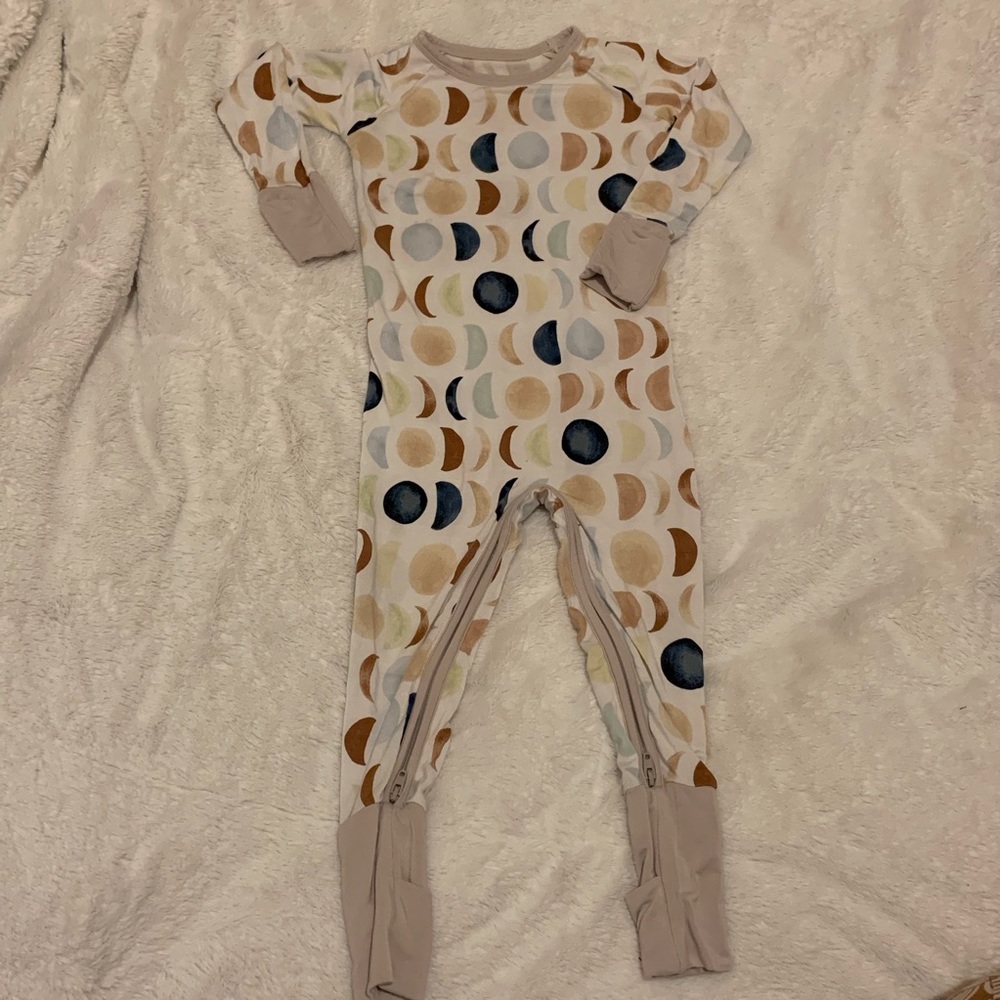 Little Sleepies Luna Neutral Crescent Zippy